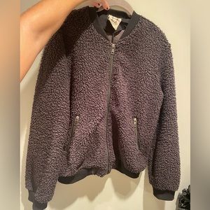 Black sherpa zip up bomber